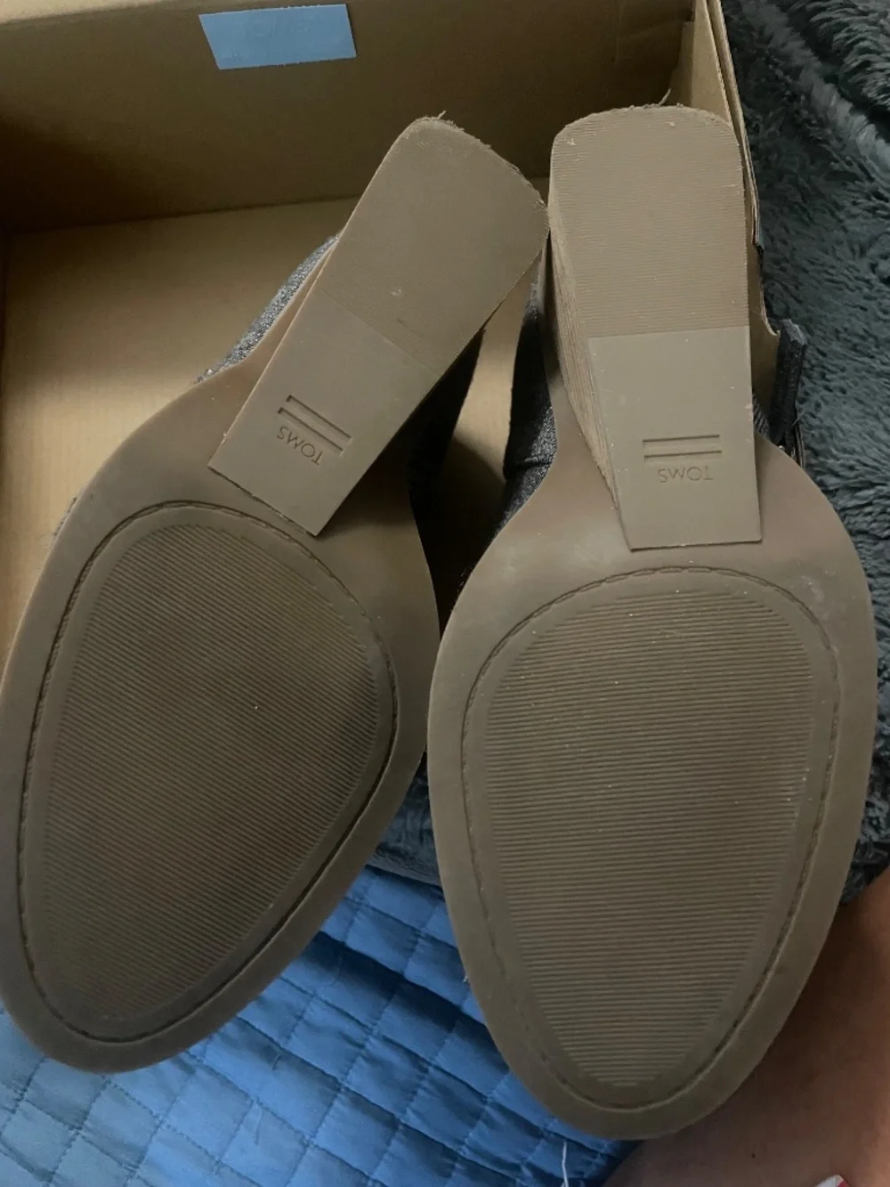 Tom’s women size 10, “Goldie, forged iron, shimmer twill”